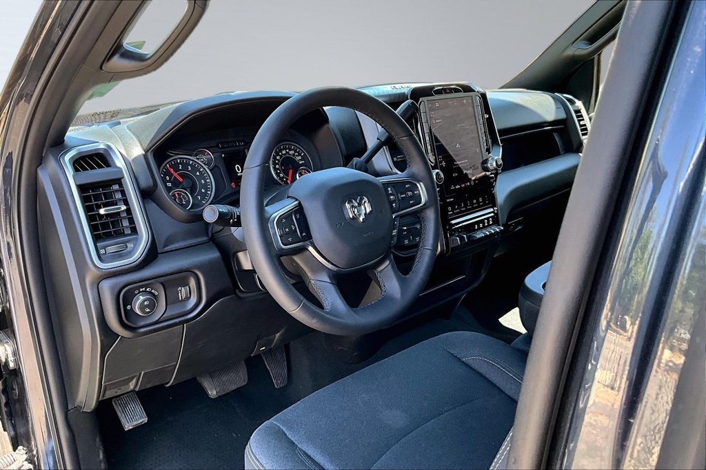 Certified 2025 RAM 2500 Big Horn AWD/4WD image 4
