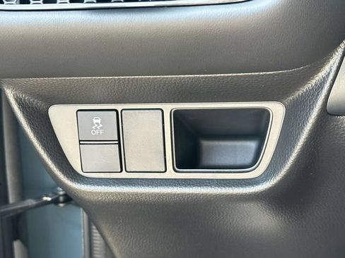 Used 2025 Honda HR-V EX-L image 19