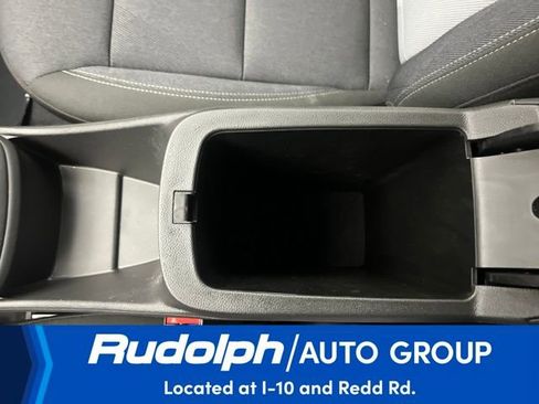 Used 2025 Chevrolet Trax RS image 25