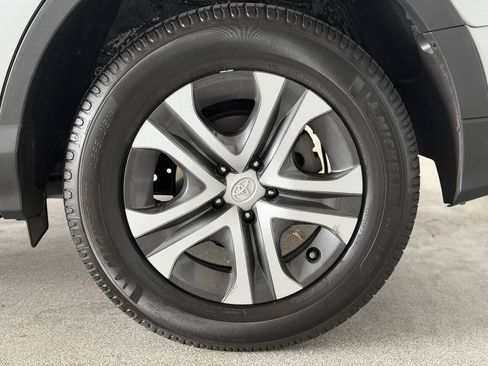Used 2017 Toyota RAV4 LE w/ Carpet Mat Package AWD/4WD image 36