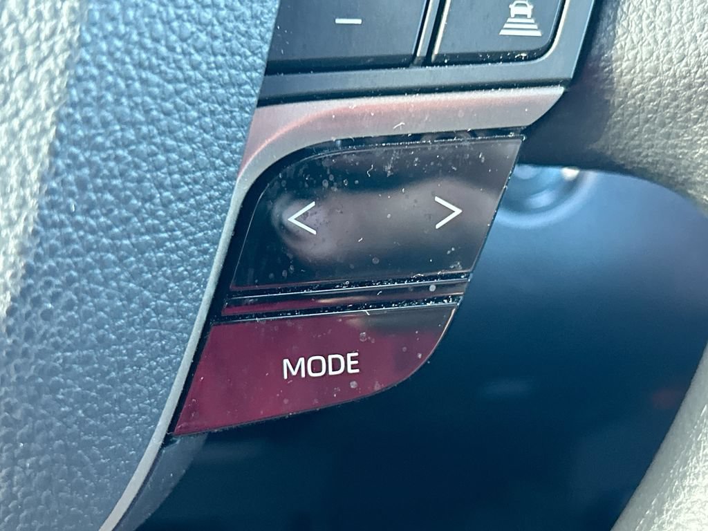 Used 2026 Toyota Camry LE FWD image 17