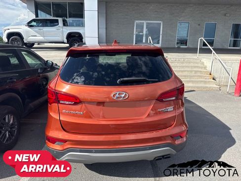 Used 2017 Hyundai Santa Fe Sport w/ 2.0T Ultimate Tech Package 05 AWD/4WD image 3