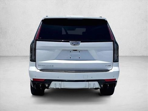 Certified 2024 Cadillac Escalade V w/ Heavy-Duty Trailer Package AWD/4WD image 4