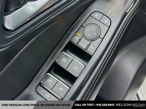 Certified 2023 Nissan Rogue SL w/ SL Premium Package image 17