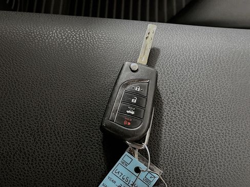 Used 2023 Toyota Camry SE FWD image 35