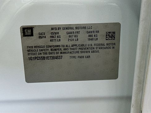 Used 2014 Chevrolet Cruze LT image 12