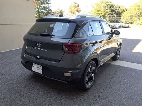 New 2026 Hyundai Venue SEL image 3