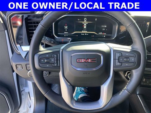 Used 2025 GMC Sierra 2500 SLT w/ SLT Premium Package image 26