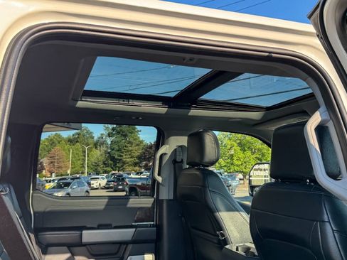 Used 2024 Ford F350 Lariat w/ Lariat Ultimate Package AWD/4WD image 22