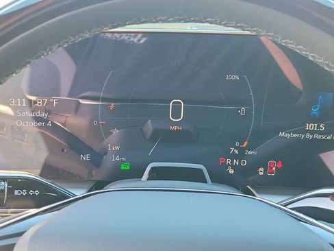 New 2026 Cadillac Lyriq Premium Luxury image 22