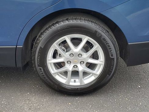 Used 2024 Chevrolet Equinox LS w/ LS Convenience Package FWD image 5