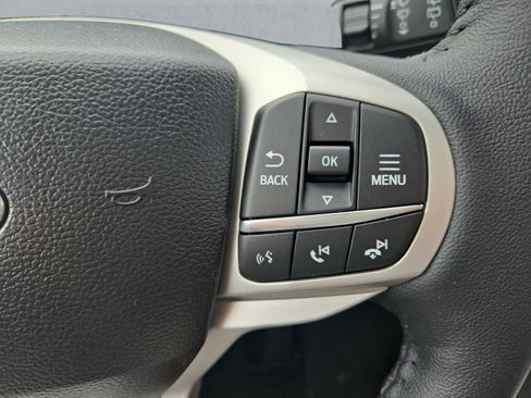 Used 2024 Ford Explorer XLT w/ Equipment Group 202A AWD/4WD image 15