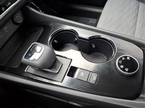 Certified 2023 Nissan Rogue SV AWD/4WD image 19