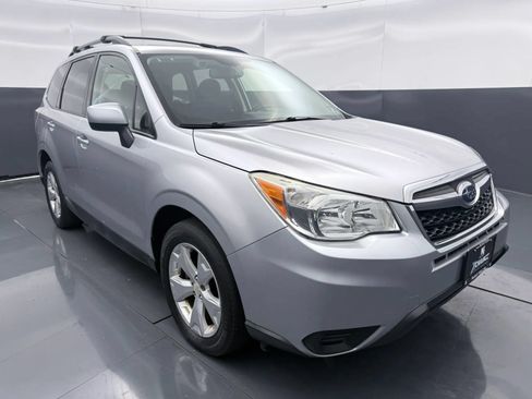 Used 2015 Subaru Forester 2.5i Premium AWD/4WD image 1