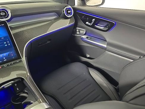 Used 2026 Mercedes-Benz GLC 300 4MATIC image 24