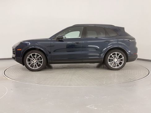 New 2025 Porsche Cayenne image 2