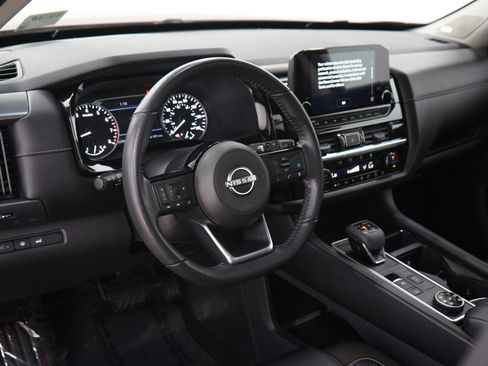 Used 2023 Nissan Pathfinder SL w/ SL Premium Package AWD/4WD image 26