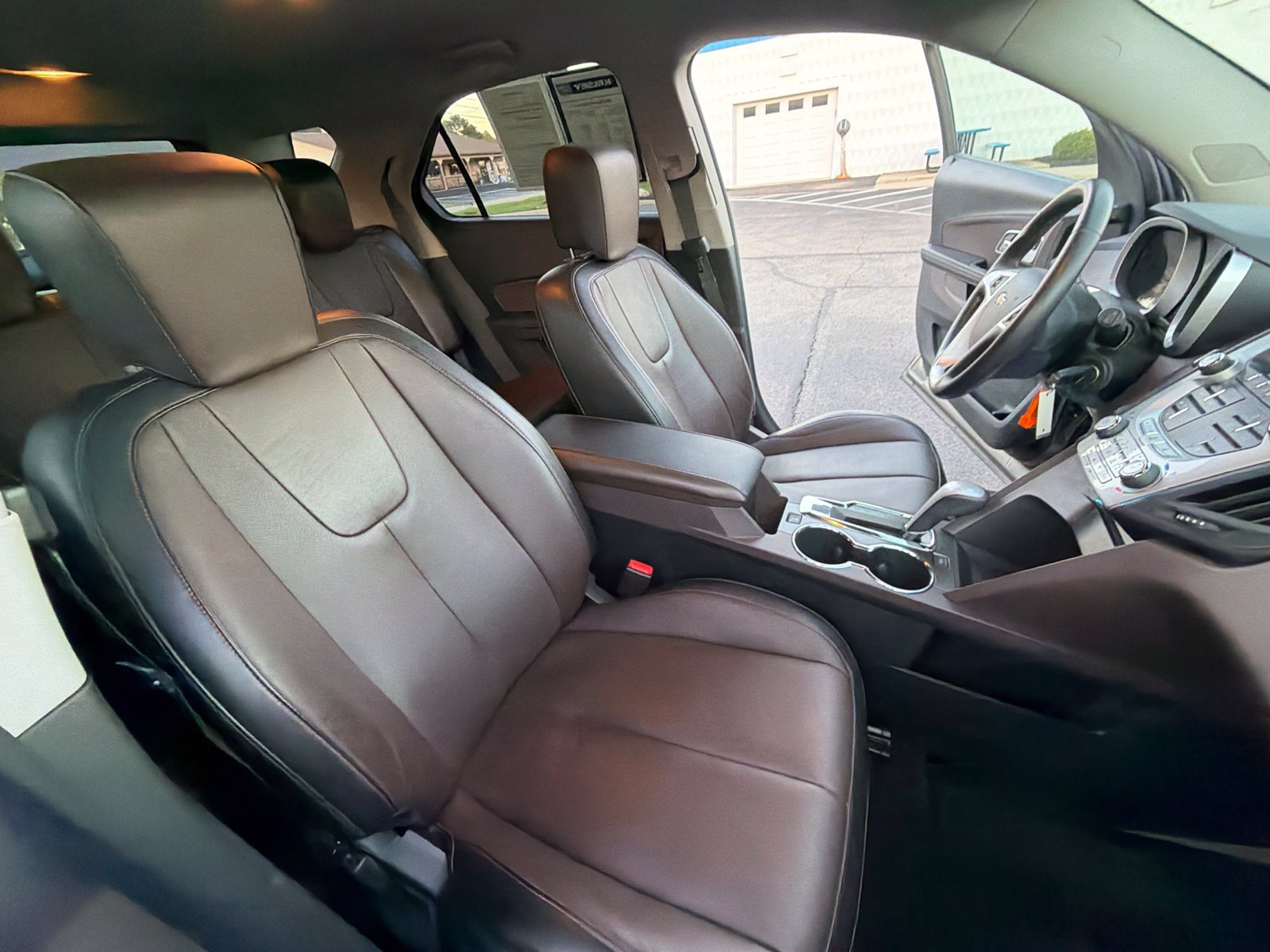 Used 2012 Chevrolet Equinox LT FWD image 25