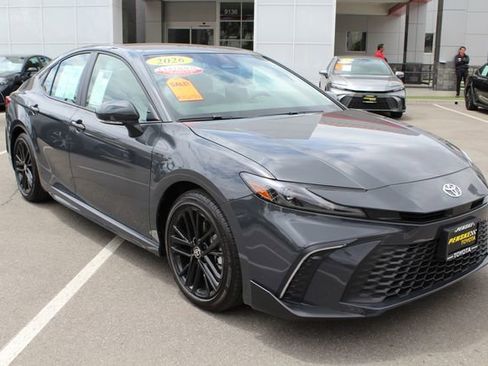 Certified 2026 Toyota Camry SE FWD image 3
