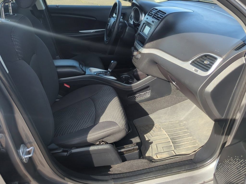 Used 2012 Dodge Journey SXT AWD/4WD image 32