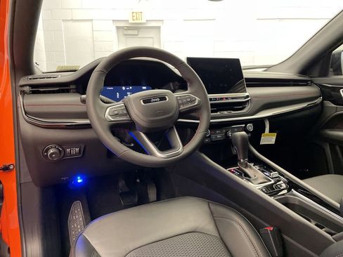 New 2026 Jeep Compass Trailhawk w/ Sun, Sound & Navigation Group image 9