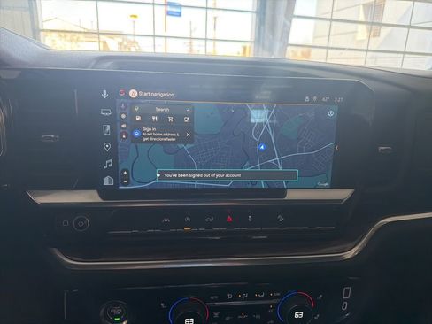 Used 2023 Chevrolet Silverado 1500 LT w/ Z71 Off-Road Package image 11