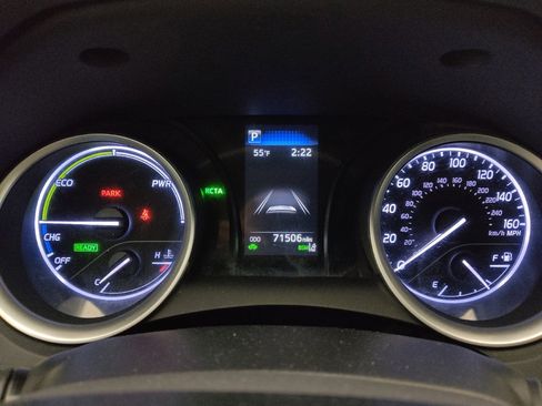 Used 2022 Toyota Camry LE image 23