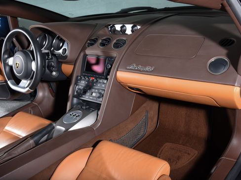 Used 2008 Lamborghini Gallardo Spyder AWD/4WD image 14