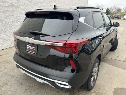 Used 2023 Kia Seltos S image 6