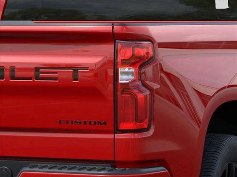 New 2025 Chevrolet Silverado 1500 Custom w/ LPO, Dark Essentials Package image 11