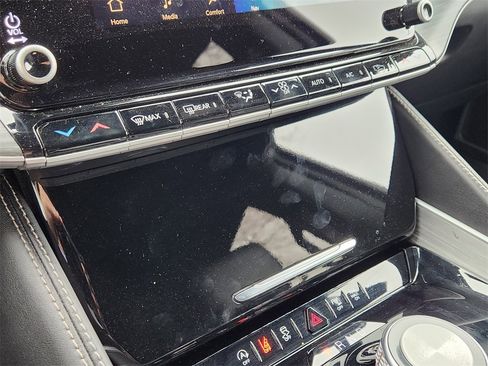 Used 2024 Jeep Wagoneer Series II w/ Flexible Seating Group image 24