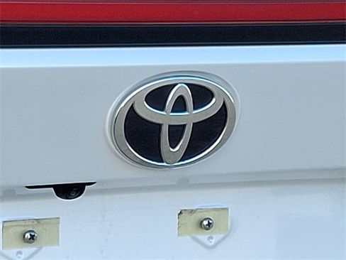 Used 2024 Toyota bZ4X XLE image 31