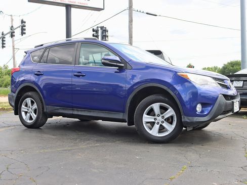 Used 2014 Toyota RAV4 XLE AWD/4WD image 2