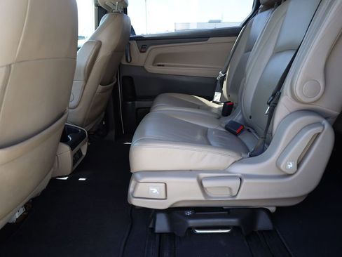 Used 2019 Honda Odyssey EX-L image 18