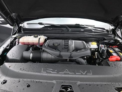 Used 2026 RAM 1500 Limited AWD/4WD image 13