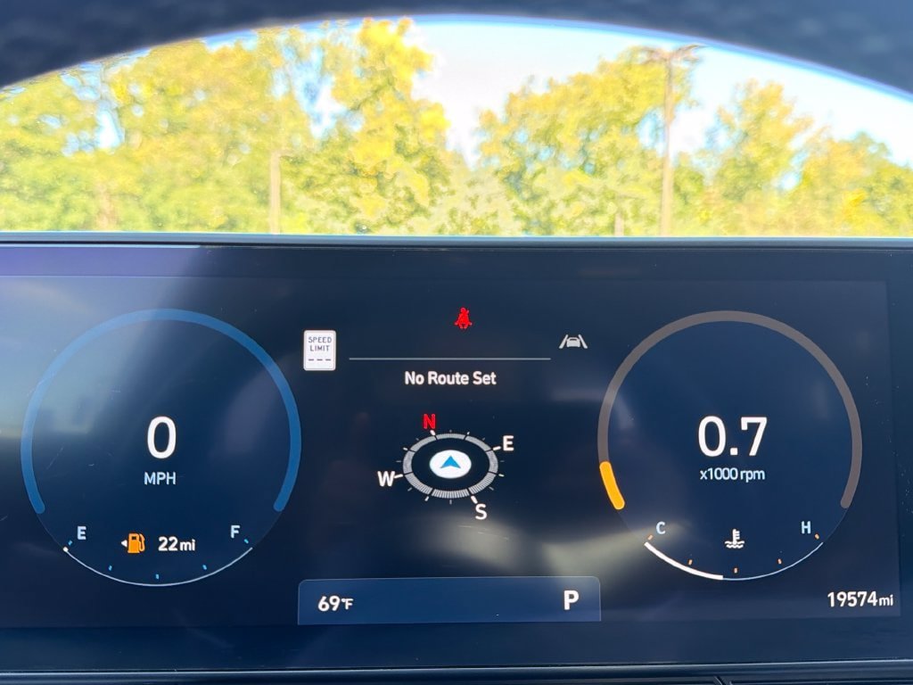 Certified 2024 Hyundai Kona Limited AWD/4WD image 16