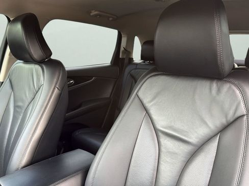 Certified 2021 Lincoln Nautilus FWD w/ Equipment Group 101A image 10