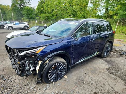 Used 2025 Nissan Rogue Platinum w/ Platinum Premium Package AWD/4WD image 3