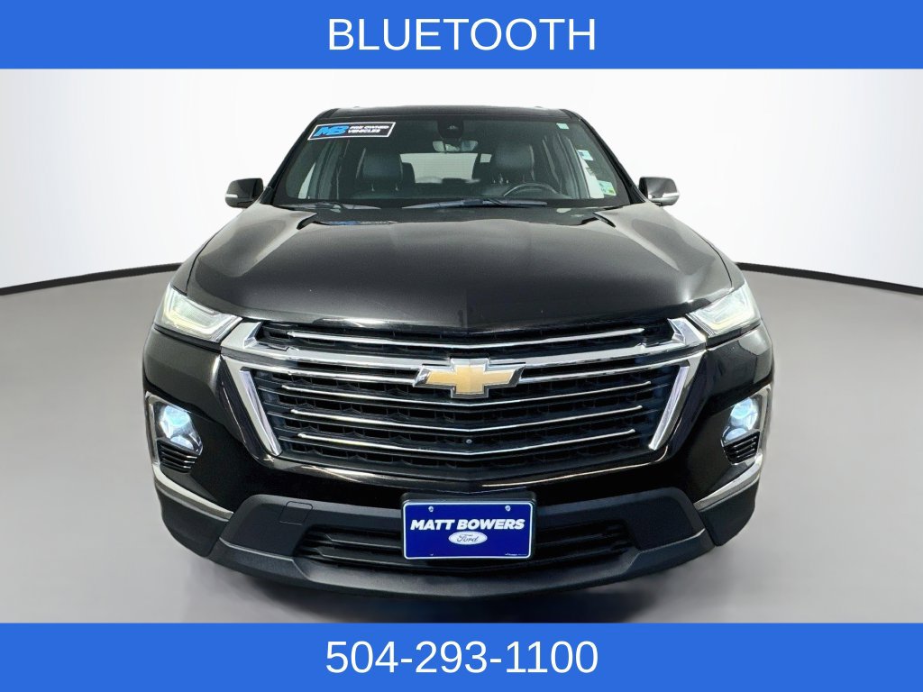 Used 2023 Chevrolet Traverse LT w/ LT Premium Package FWD image 3
