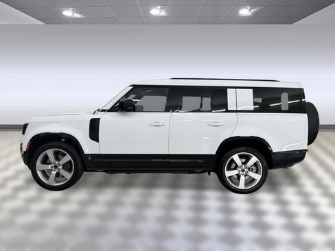 New 2026 Land Rover Defender 130 X-Dynamic SE AWD/4WD image 2
