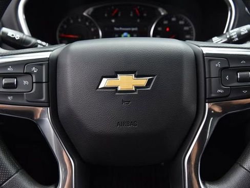 Used 2025 Chevrolet Blazer LT AWD/4WD image 16