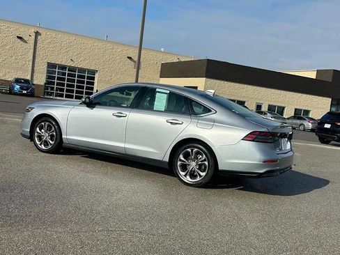 Used 2023 Honda Accord EX image 5