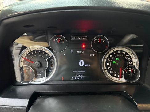 Used 2016 RAM 1500 Laramie w/ Convenience Group AWD/4WD image 17