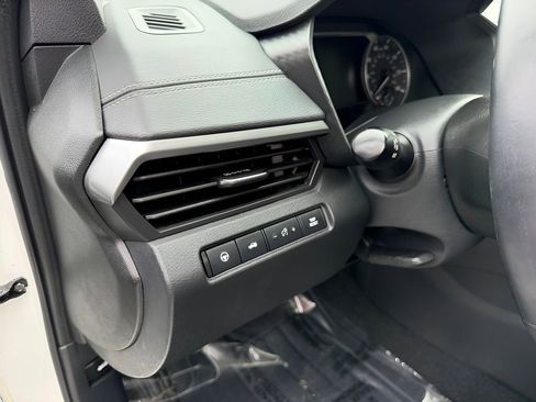 Used 2021 Nissan Altima 2.5 SV w/ SV Premium Package image 21