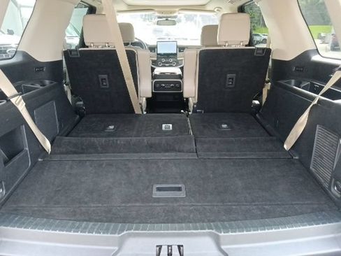 Used 2024 Ford Expedition Limited RWD image 31