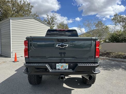 Used 2025 Chevrolet Silverado 2500 LTZ w/ Trail Boss Package image 5