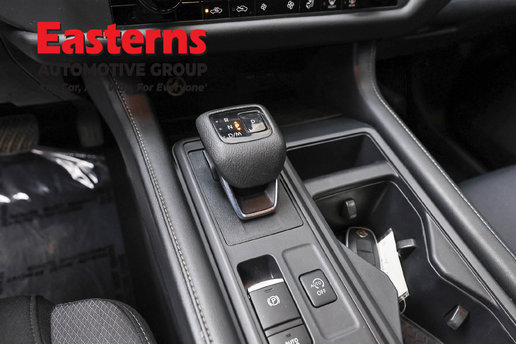 Used 2023 Nissan Pathfinder S AWD/4WD image 14