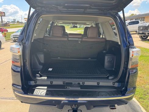 Used 2017 Toyota 4Runner Limited image 10