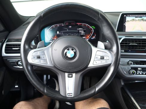 Used 2022 BMW 740i w/ M Sport Package RWD image 60