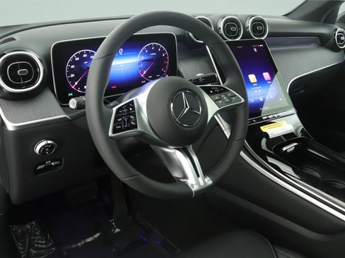 New 2026 Mercedes-Benz GLC 300 4MATIC image 4